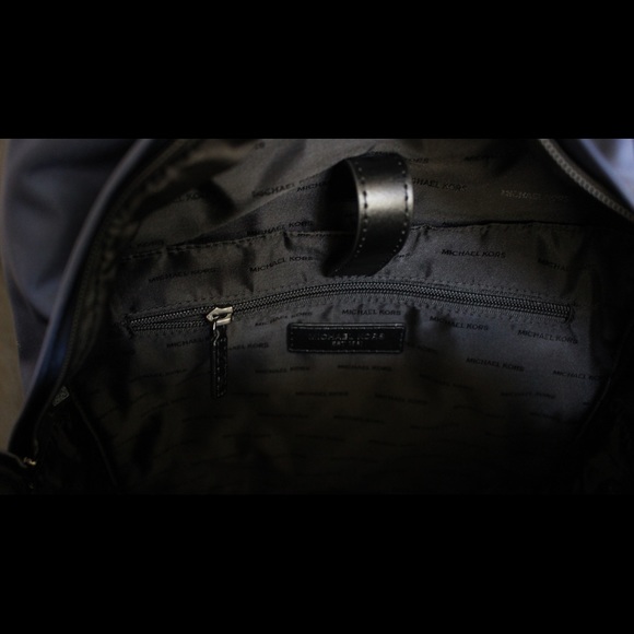 Michael Kors Kent Backpack indigo - Picture 8 of 8